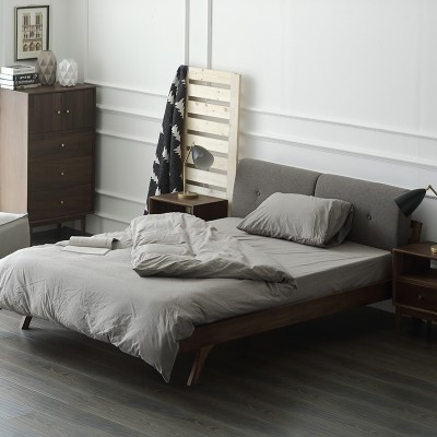 物也HC4现代北欧原创设计全实木床软靠背卧室双人床简约床